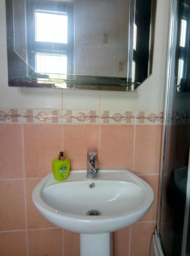 Park House Hotel Pocsajiv Kültér fotó